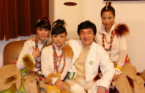 �����ƈ���